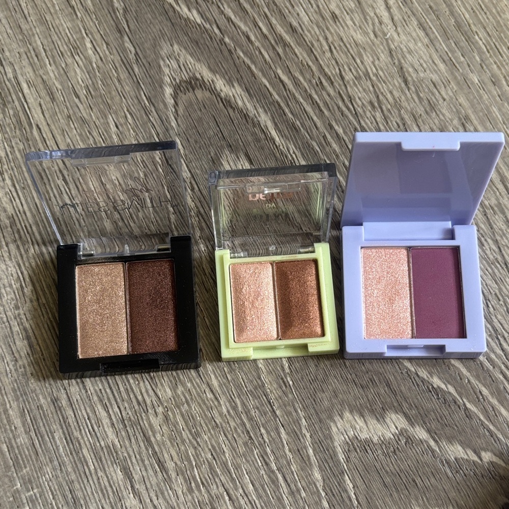 Makeup bundle - Picture 7 of 7